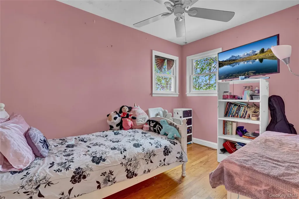 6 Norwalk Lane Selden NY 11784