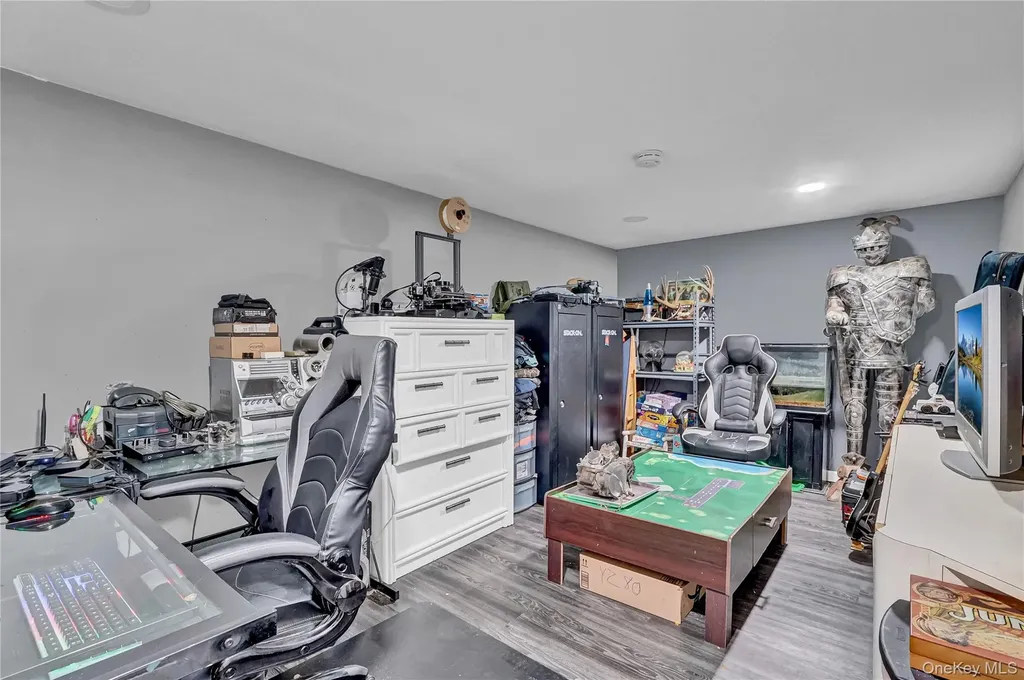 6 Norwalk Lane Selden NY 11784