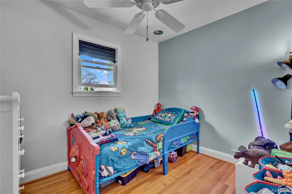 6 Norwalk Lane Selden NY 11784