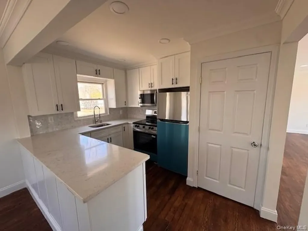 529 Elder Lane Ronkonkoma NY 11779