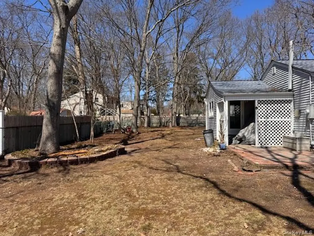 529 Elder Lane Ronkonkoma NY 11779