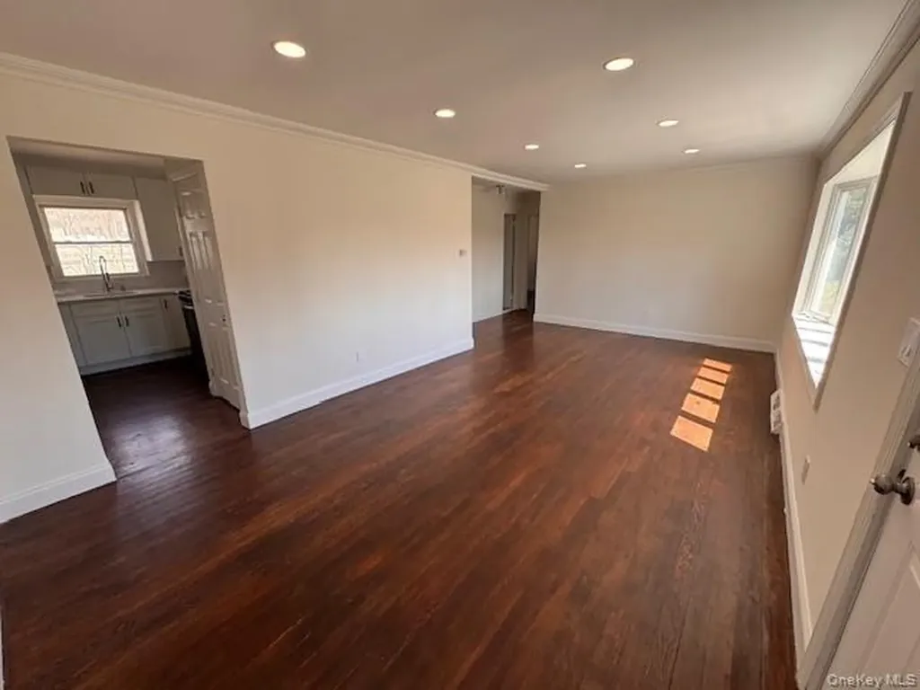 529 Elder Lane Ronkonkoma NY 11779
