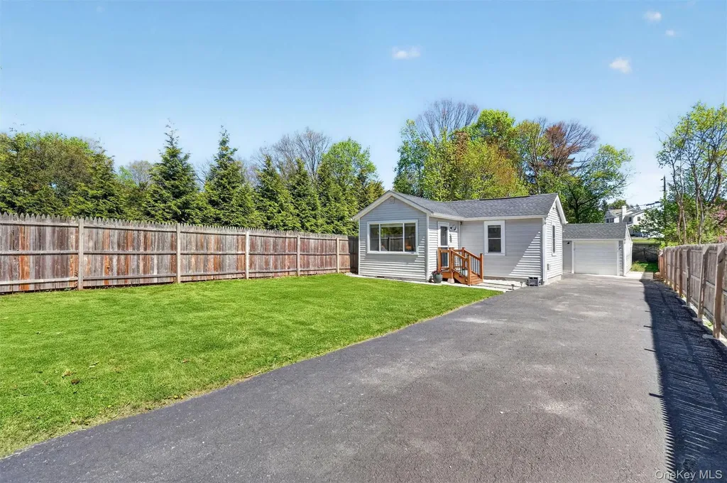 28 Eastern Parkway Poughkeepsie NY 12603
