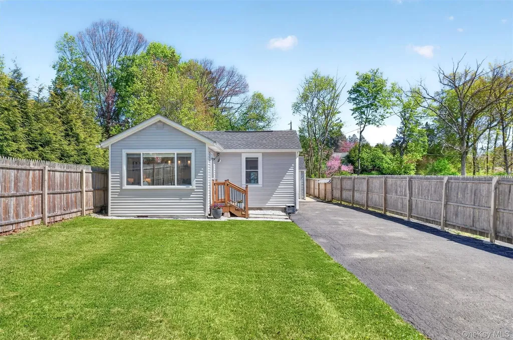 28 Eastern Parkway Poughkeepsie NY 12603