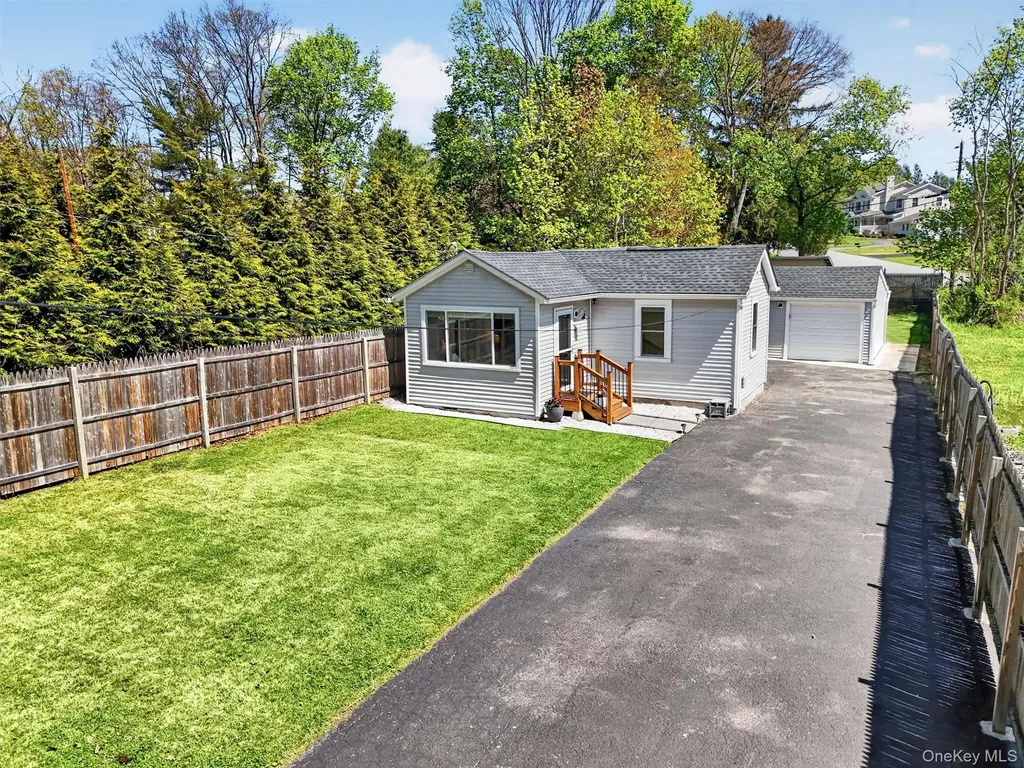 28 Eastern Parkway Poughkeepsie NY 12603