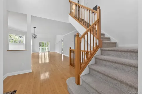 117 Winding Ridge Road White Plains NY 10603