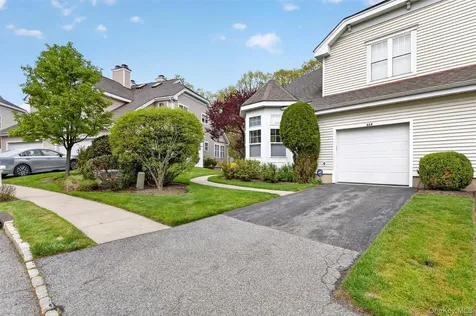 117 Winding Ridge Road White Plains NY 10603