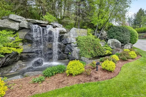 117 Winding Ridge Road White Plains NY 10603