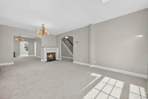 124 Sherwood Avenue Yonkers NY 10704