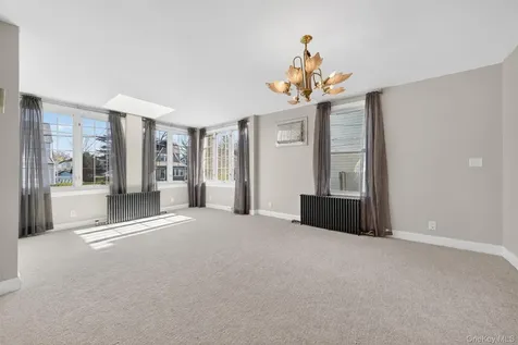124 Sherwood Avenue Yonkers NY 10704