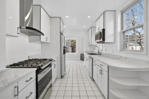 124 Sherwood Avenue Yonkers NY 10704