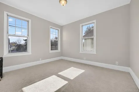 124 Sherwood Avenue Yonkers NY 10704