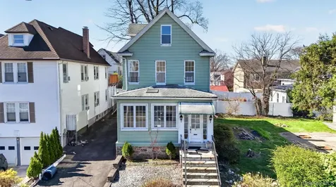 124 Sherwood Avenue Yonkers NY 10704