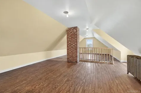 124 Sherwood Avenue Yonkers NY 10704