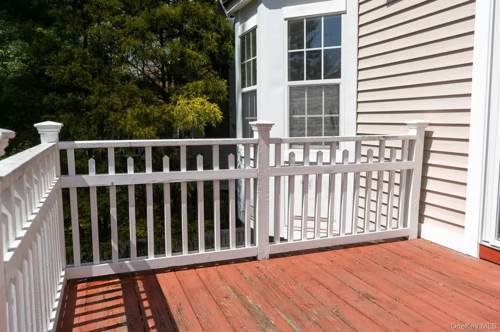 23 Roundtop Road Yonkers NY 10710