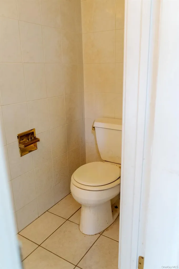 23 Roundtop Road Yonkers NY 10710