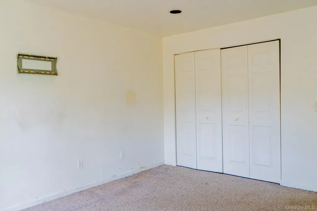 23 Roundtop Road Yonkers NY 10710