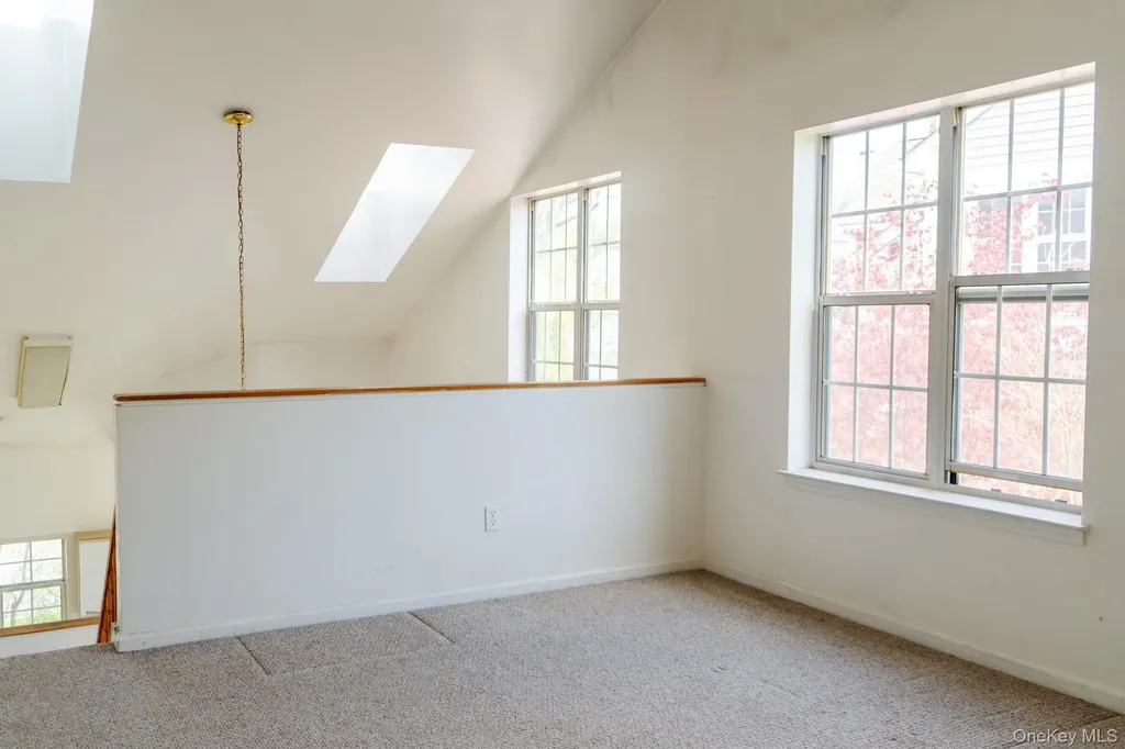 23 Roundtop Road Yonkers NY 10710