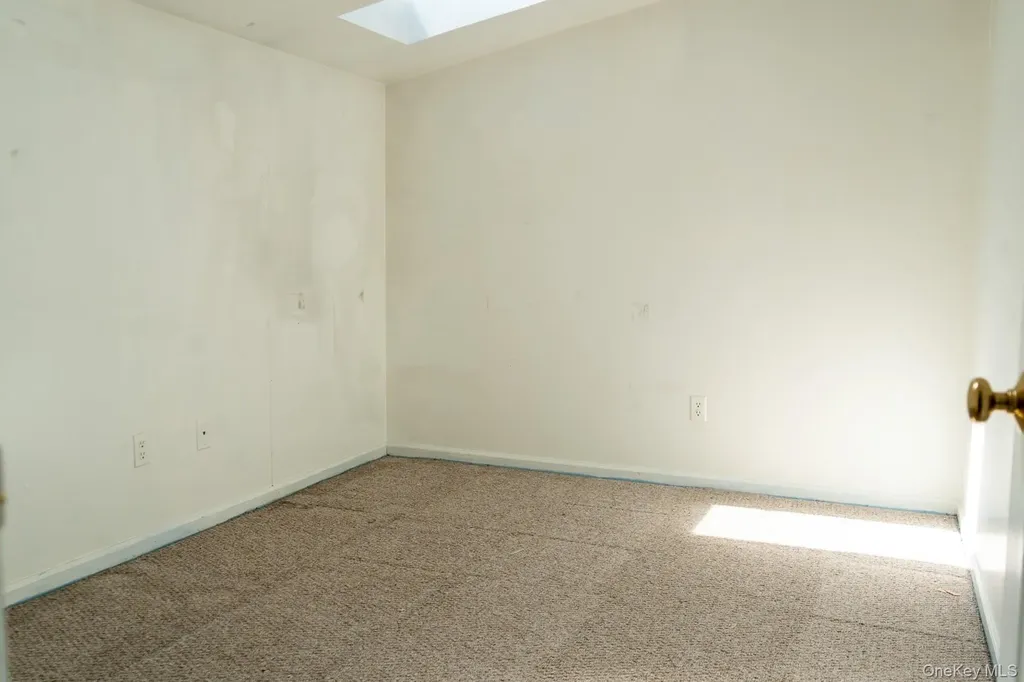 23 Roundtop Road Yonkers NY 10710
