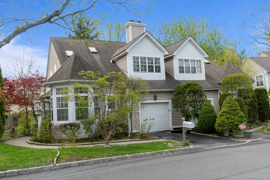 23 Roundtop Road Yonkers NY 10710