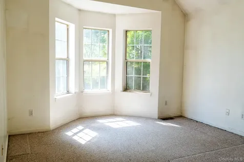 23 Roundtop Road Yonkers NY 10710
