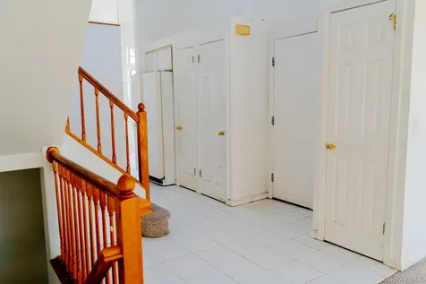 23 Roundtop Road Yonkers NY 10710