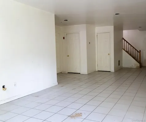 23 Roundtop Road Yonkers NY 10710