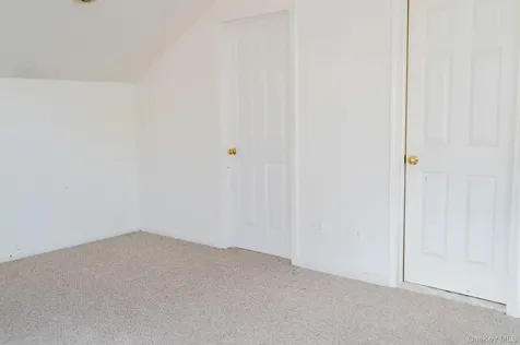 23 Roundtop Road Yonkers NY 10710