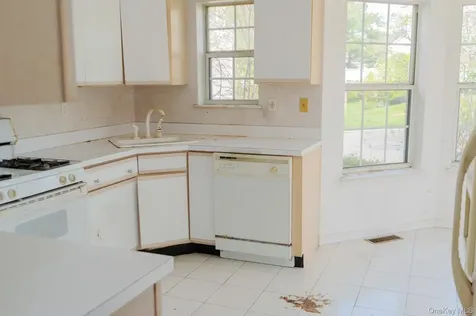 23 Roundtop Road Yonkers NY 10710
