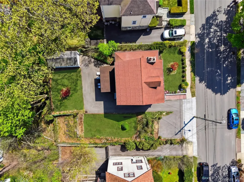 30 Rossmore Avenue Bronxville NY 10708