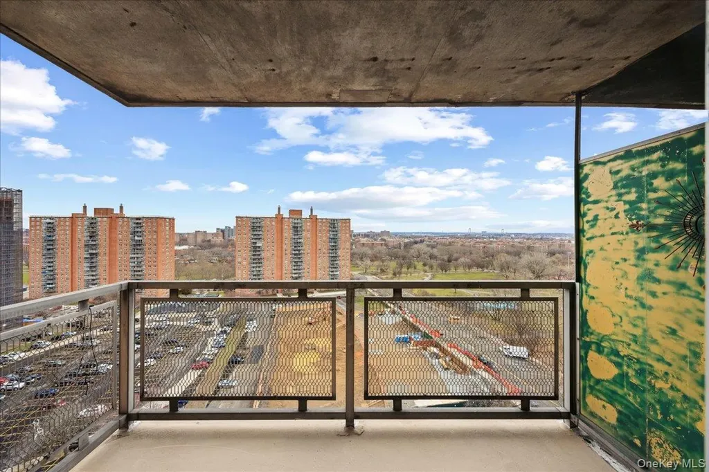 825 Morrison Avenue Bronx NY 10473