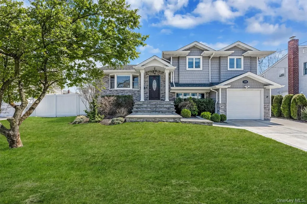 2518 Horace Court Bellmore NY 11710