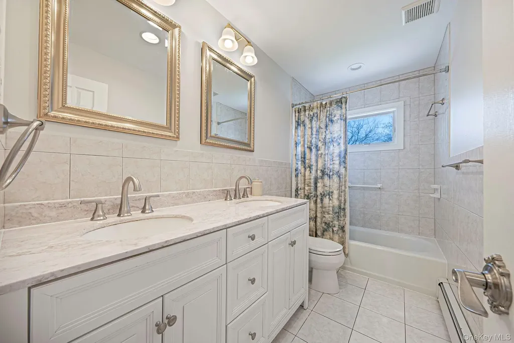 2518 Horace Court Bellmore NY 11710