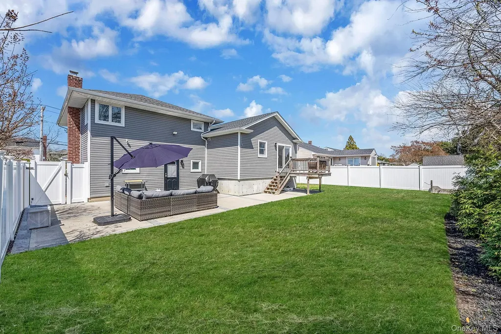 2518 Horace Court Bellmore NY 11710