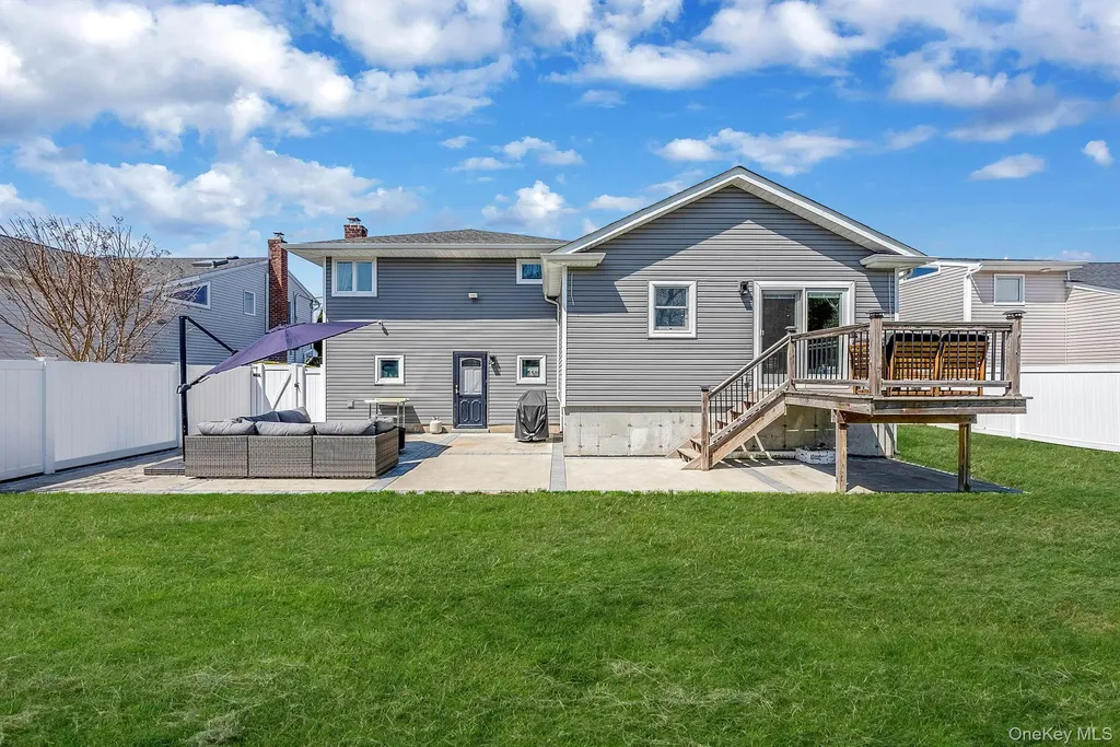 2518 Horace Court Bellmore NY 11710