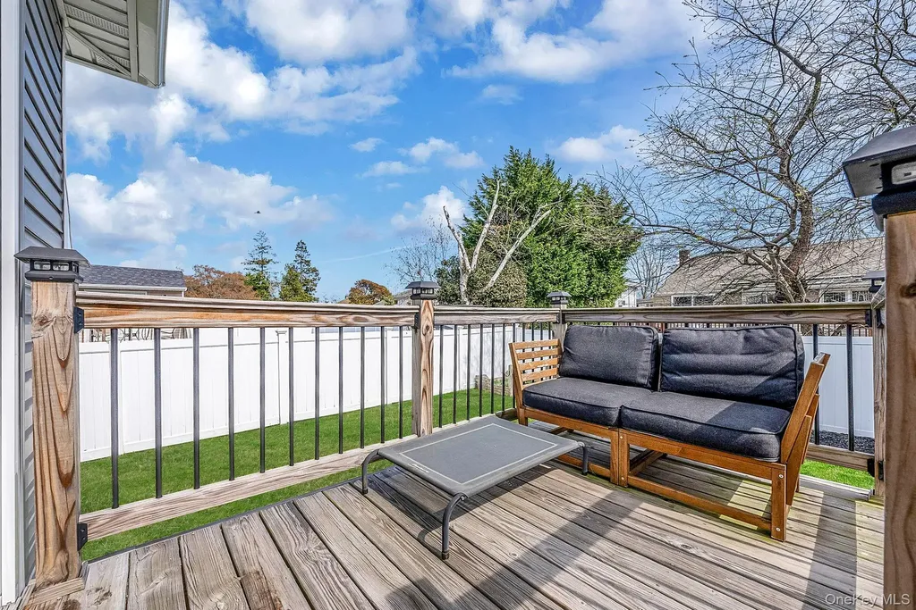 2518 Horace Court Bellmore NY 11710