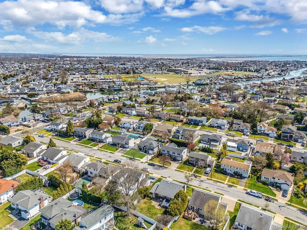 2518 Horace Court Bellmore NY 11710