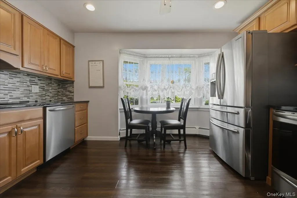 235 Twin Lane E Wantagh NY 11793