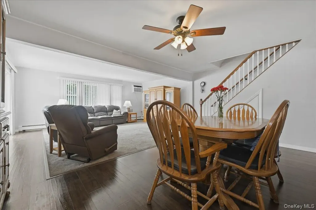 235 Twin Lane E Wantagh NY 11793