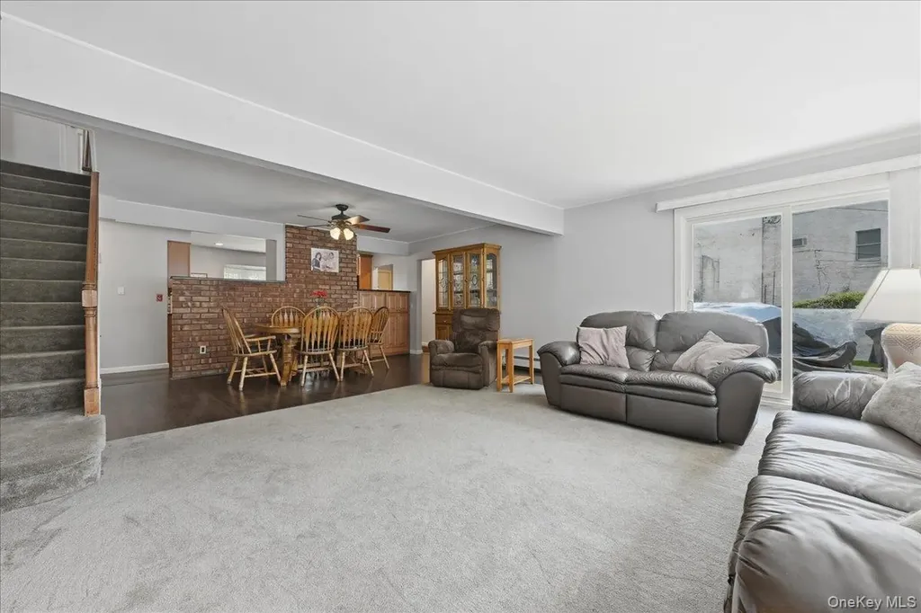 235 Twin Lane E Wantagh NY 11793