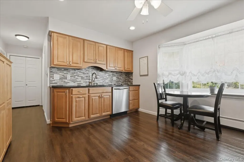 235 Twin Lane E Wantagh NY 11793