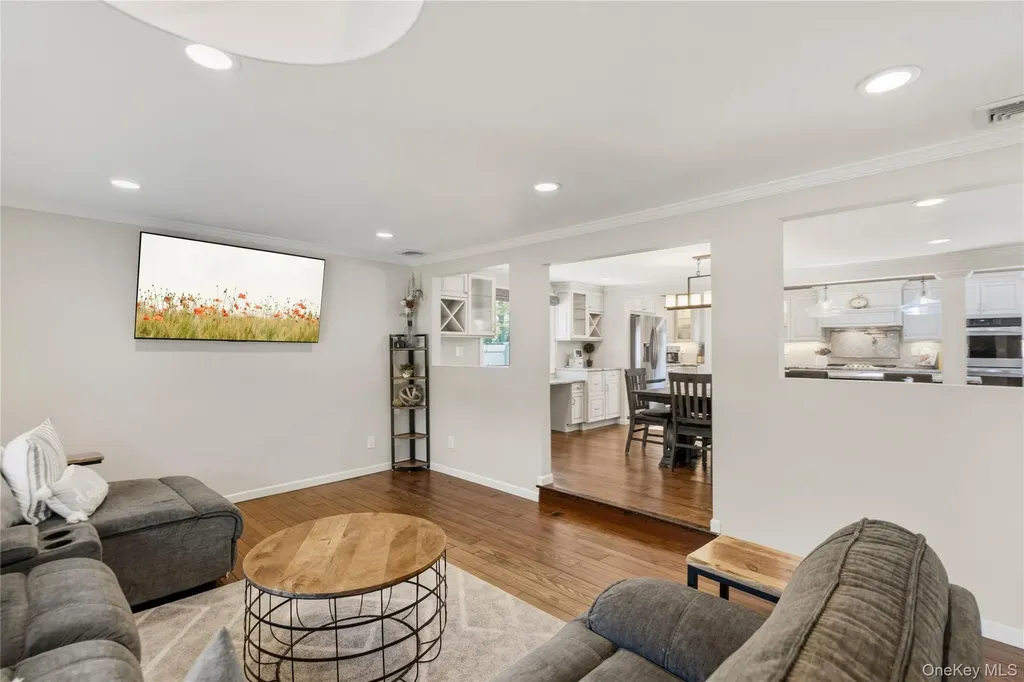 50 Abbot Road Smithtown NY 11787
