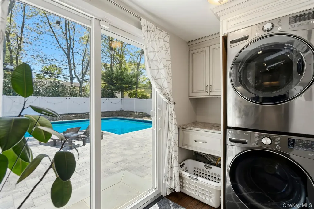 50 Abbot Road Smithtown NY 11787