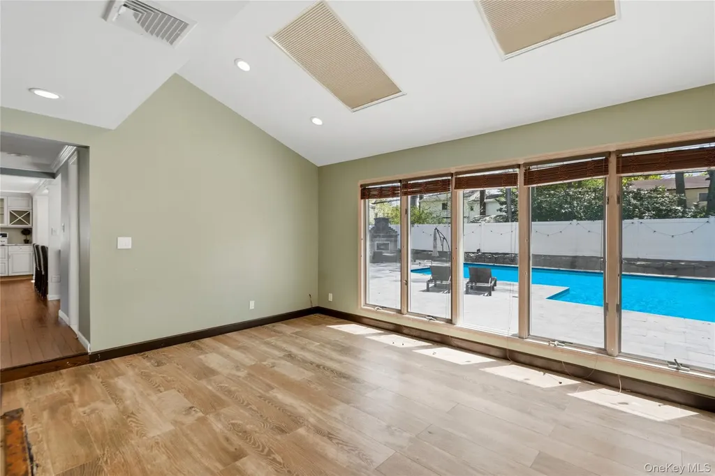 50 Abbot Road Smithtown NY 11787