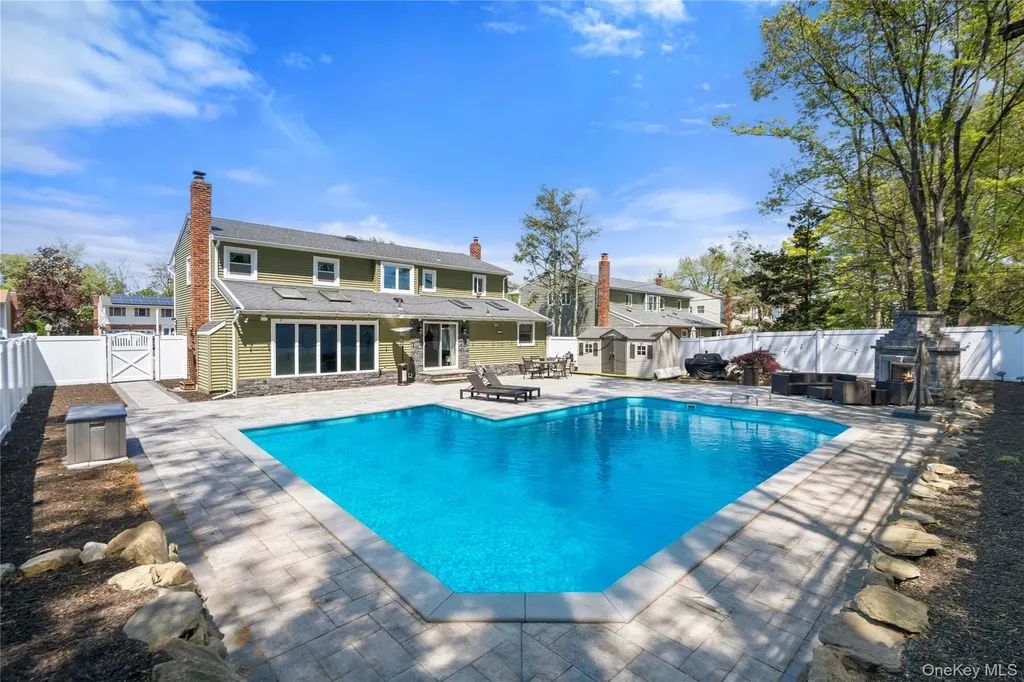 50 Abbot Road Smithtown NY 11787