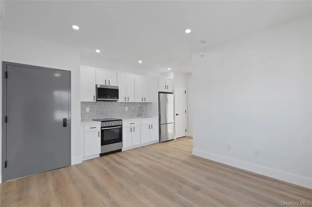 9 Lagrange Avenue Poughkeepsie NY 12603
