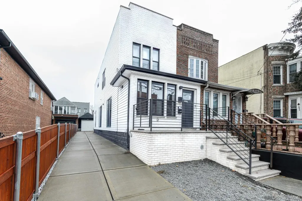 445 E 46th Street Brooklyn NY 11203