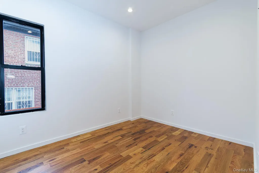 445 E 46th Street Brooklyn NY 11203