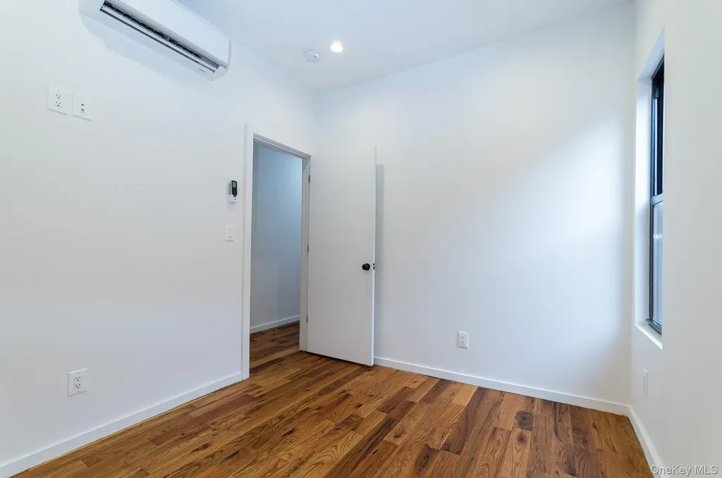 445 E 46th Street Brooklyn NY 11203