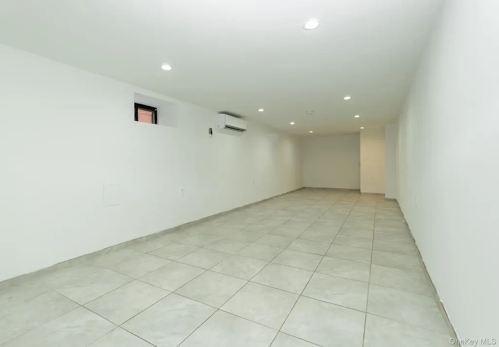 445 E 46th Street Brooklyn NY 11203